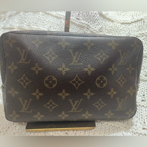 Louis Vuitton Trousse Monogram Bag - Picture 3 of 12